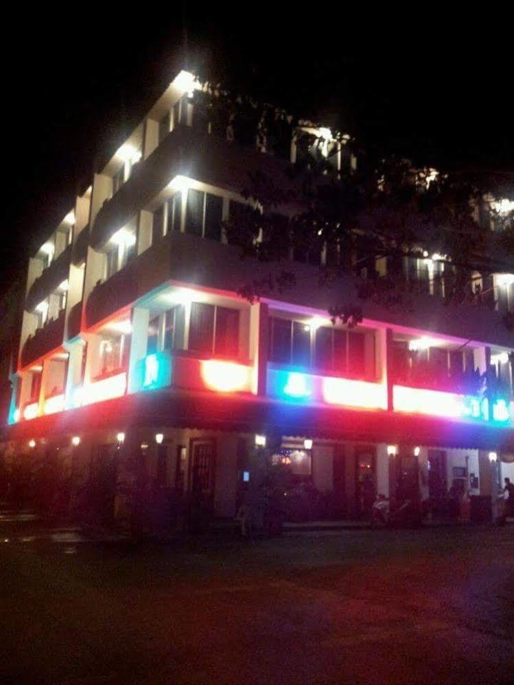 Super Oyo 89604 City Home Stay Miri Exterior foto