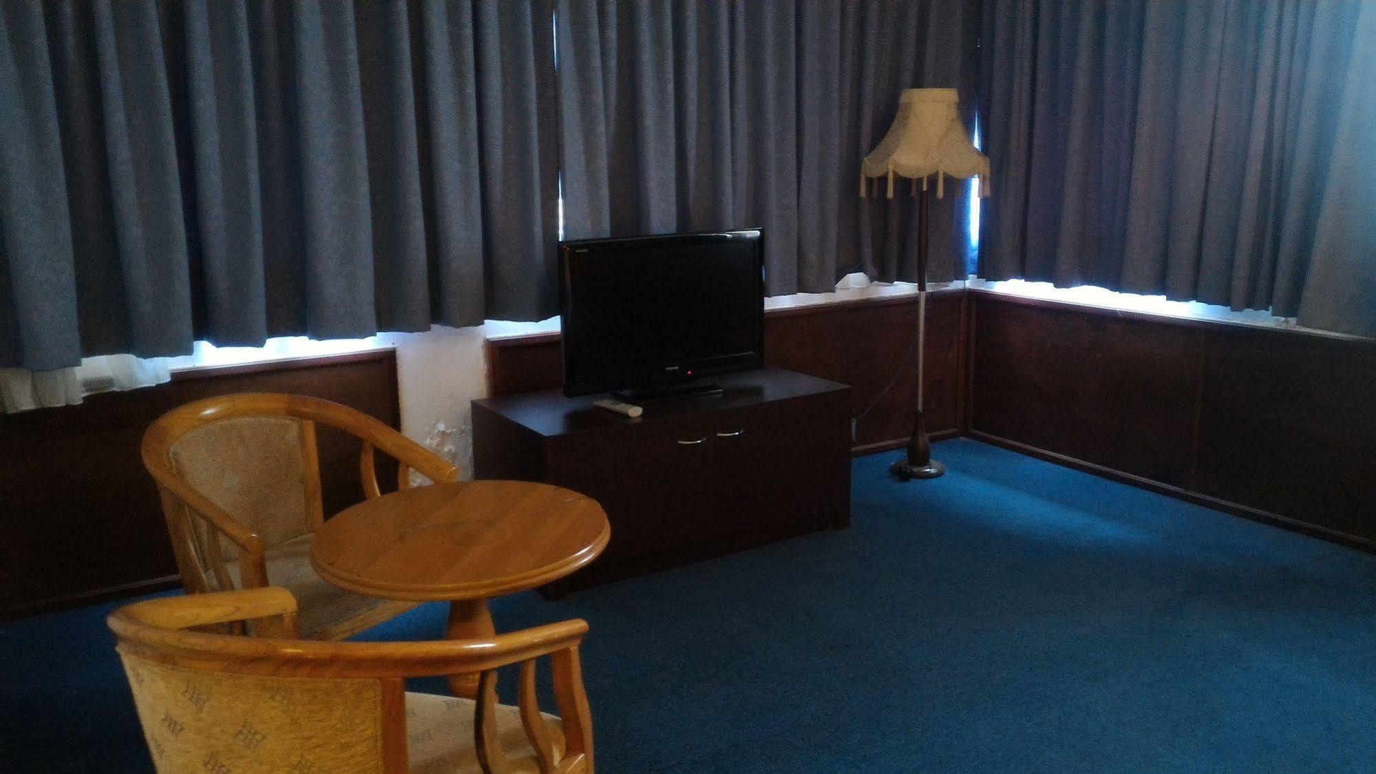 Super Oyo 89604 City Home Stay Miri Exterior foto